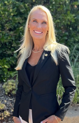 Portrait of Dr. Amy Alzina, SSDA Legislation and Advocacy Committee Chair